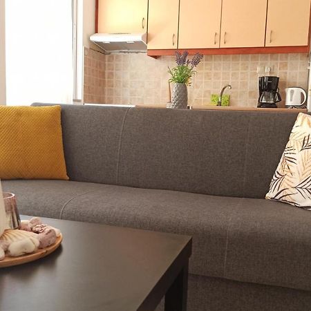 Cozy Flat Close To The Airport/Port And Center Nea Alikarnassos Buitenkant foto