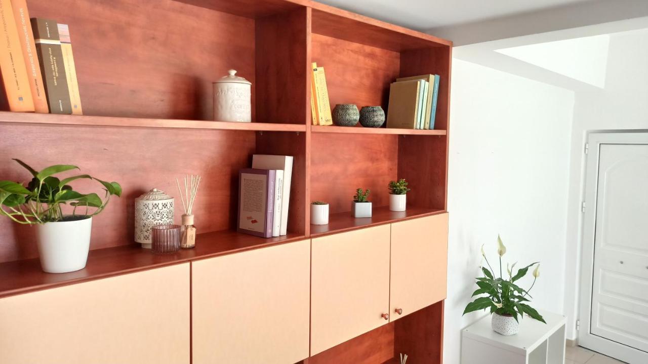 Cozy Flat Close To The Airport/Port And Center Nea Alikarnassos Buitenkant foto