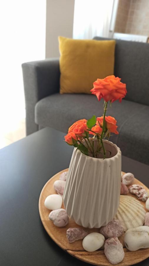 Cozy Flat Close To The Airport/Port And Center Nea Alikarnassos Buitenkant foto