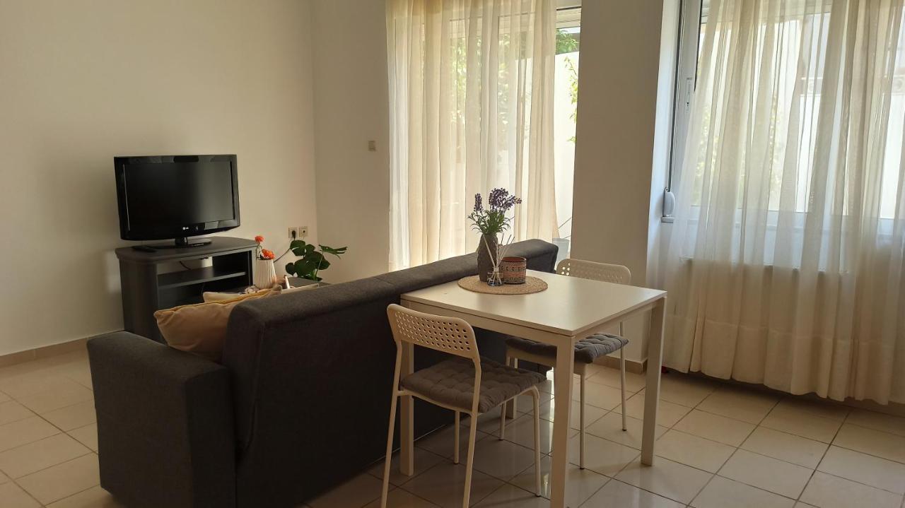 Cozy Flat Close To The Airport/Port And Center Nea Alikarnassos Buitenkant foto